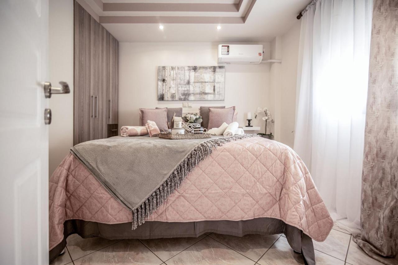 'The Ivory' House Project In Athens Apartment Bagian luar foto